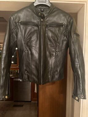 Women’s Black Leather Classic Biker Jacket